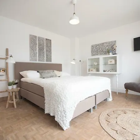 Trendy's Beach House Kwatera prywatna