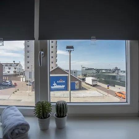 Privatunterkunft Trendy's Beach House