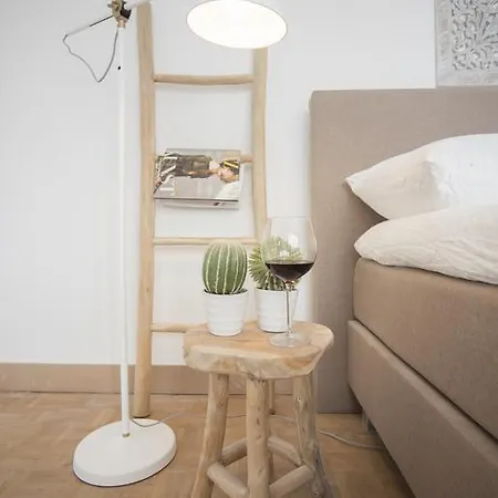 Privatunterkunft Trendy's Beach House *