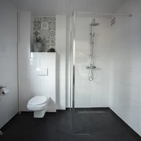 Privatunterkunft Trendy's Beach House